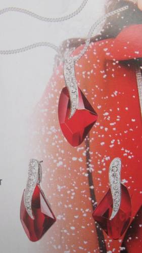 AVON Колье и Серьги "Риана"