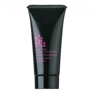 AVON Бархатный тон для лица
