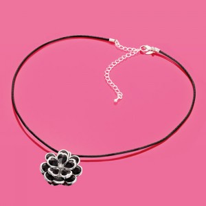 AVON Колье "Мишель"